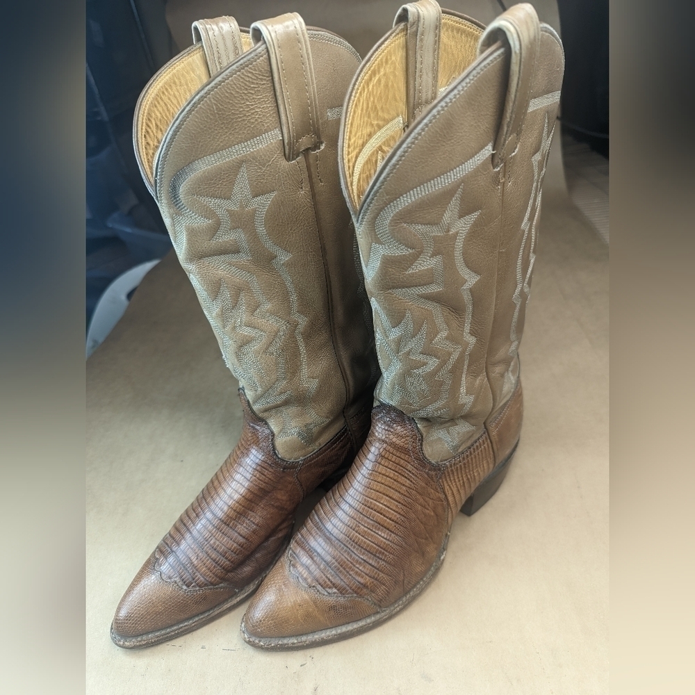 Tony Lama Boots Black Label men's size 7.5D Exotic Genuine Brown Teju Lizard Cla